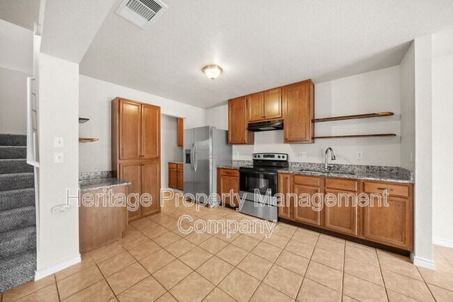 Building Photo - 9939 Hawksbill Peak