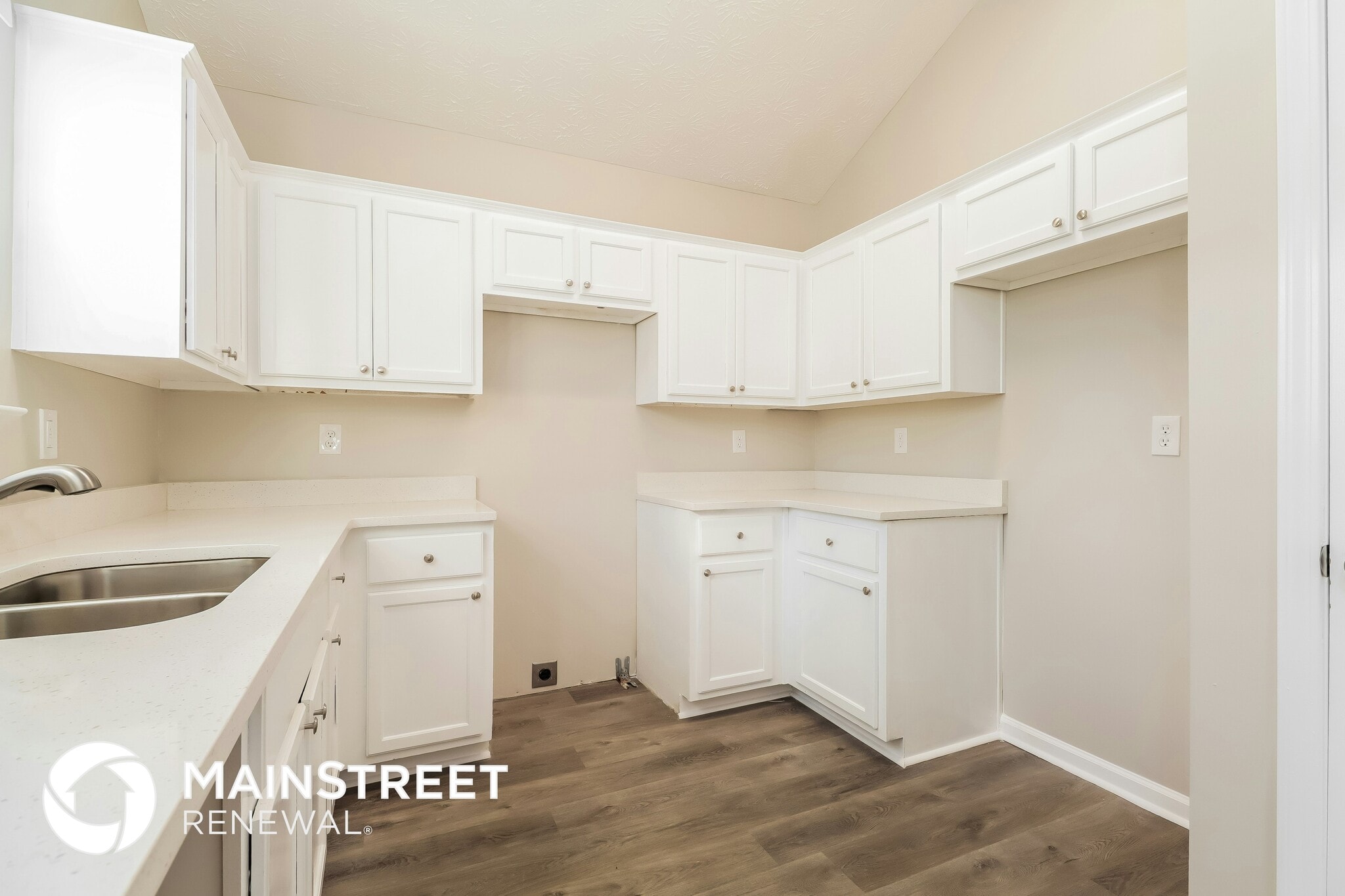 Building Photo - 499 Luke Ct