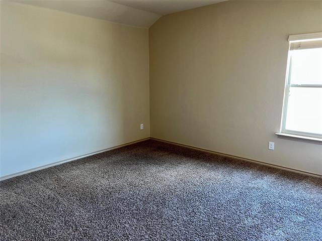 Building Photo - 8 Mapleridge Dr