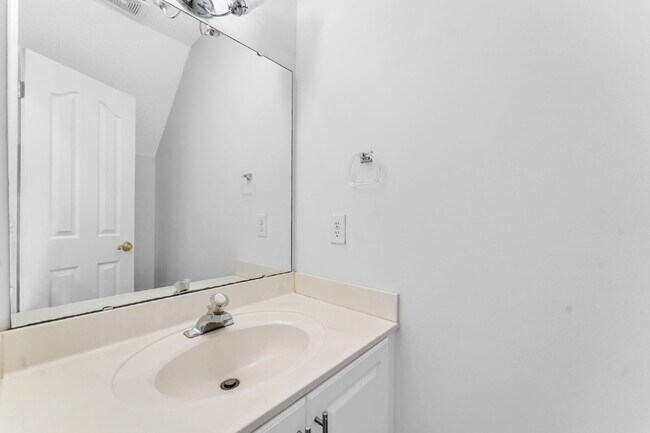 Building Photo - 21 Glencove Ct