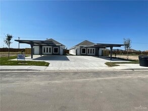 Building Photo - 12 S Xanthia St