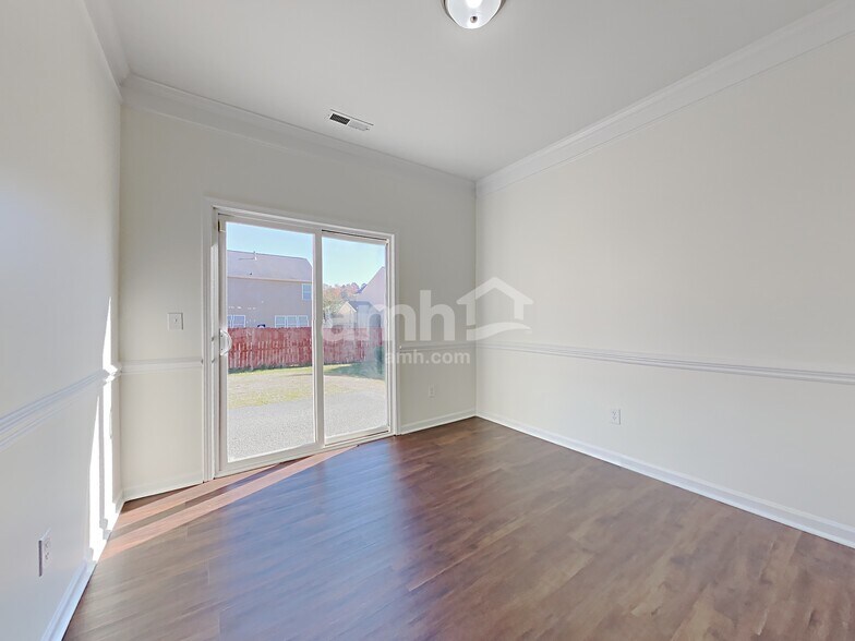 Building Photo - 9808 Cayenne Dr
