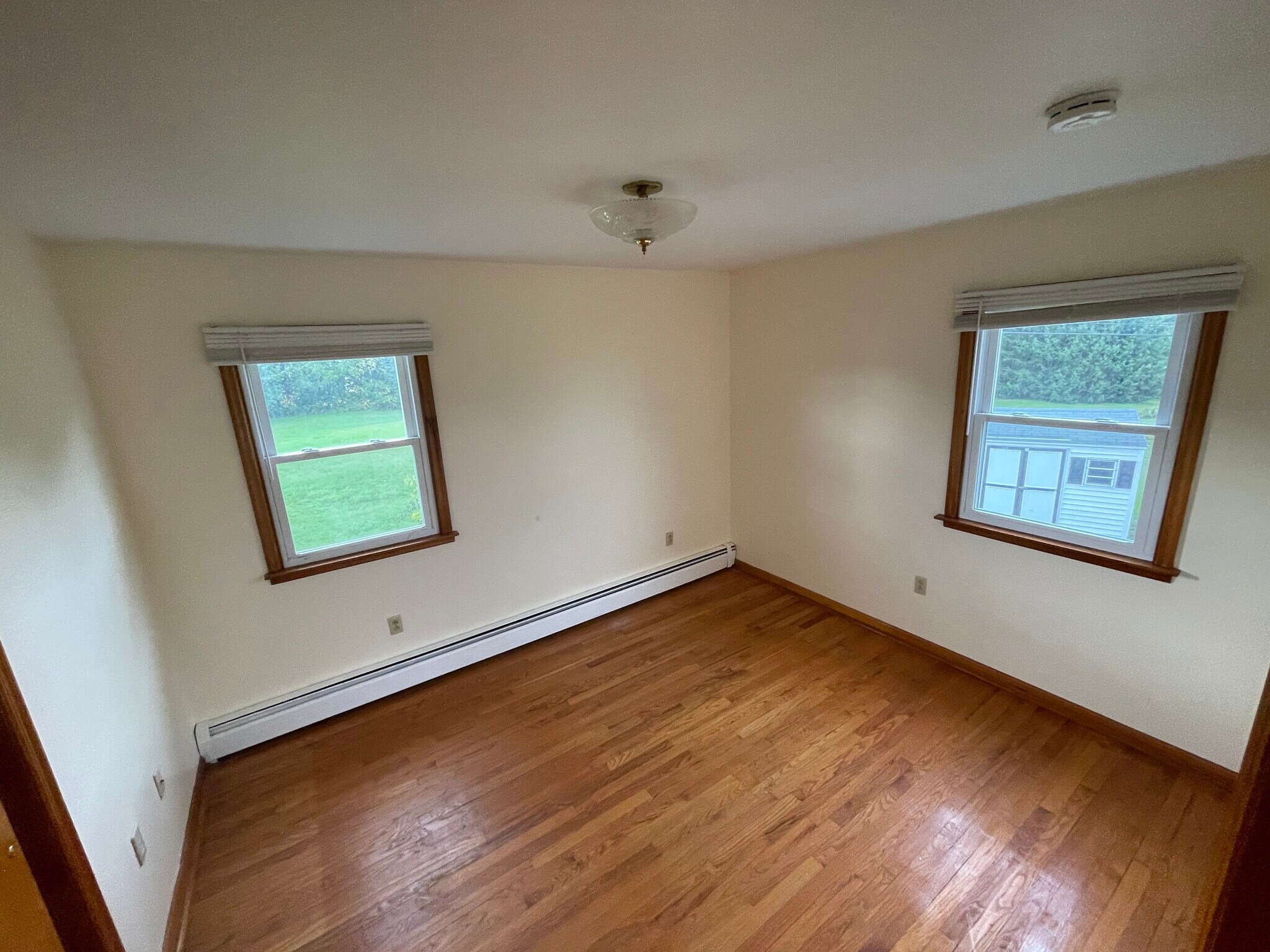 Building Photo - 60 Bloomingrove Dr