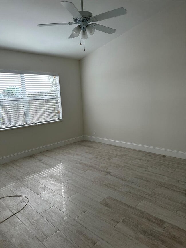 Building Photo - 9841 Ridge Creek Rd