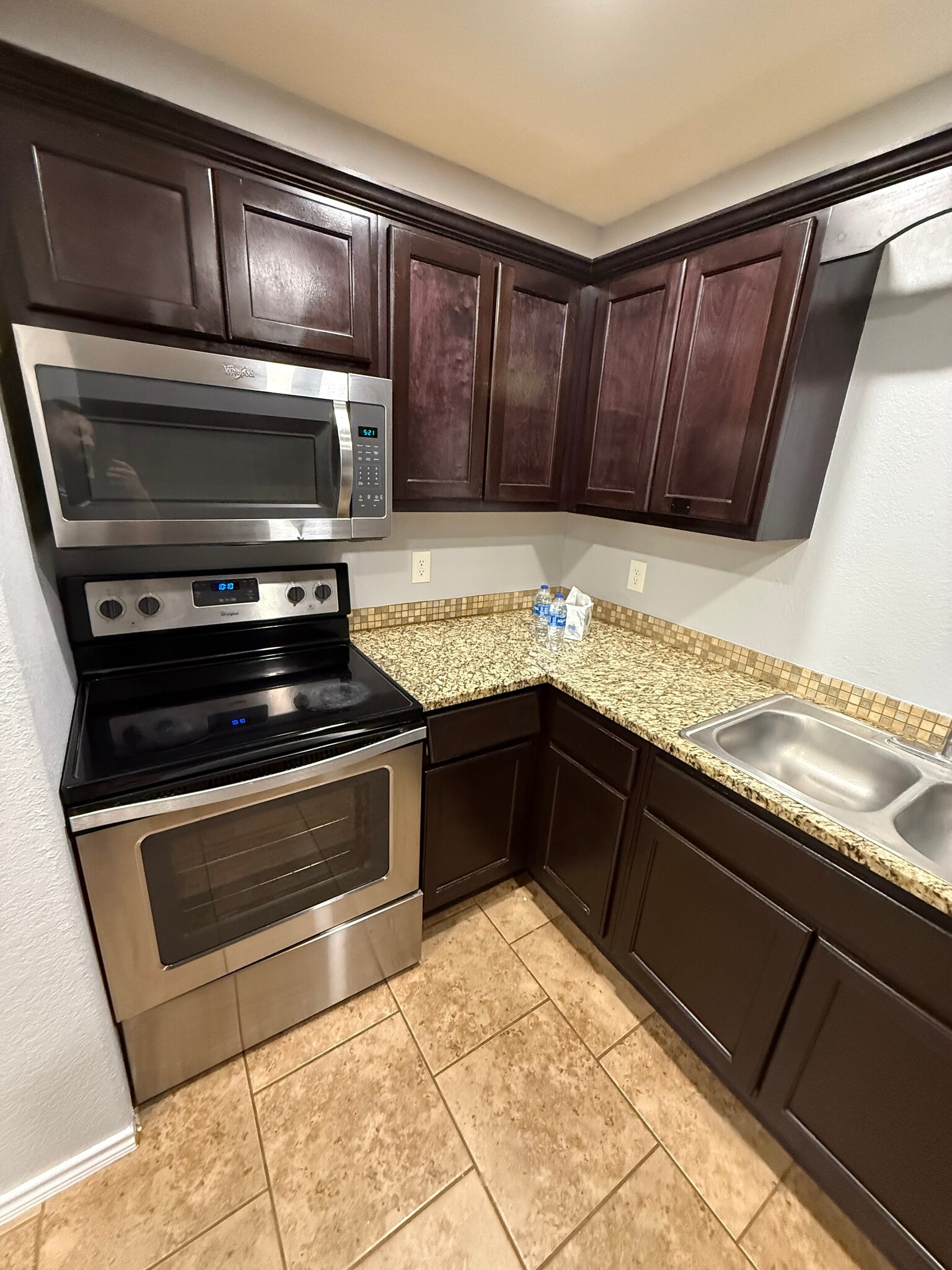 Building Photo - 11114 Baywood St