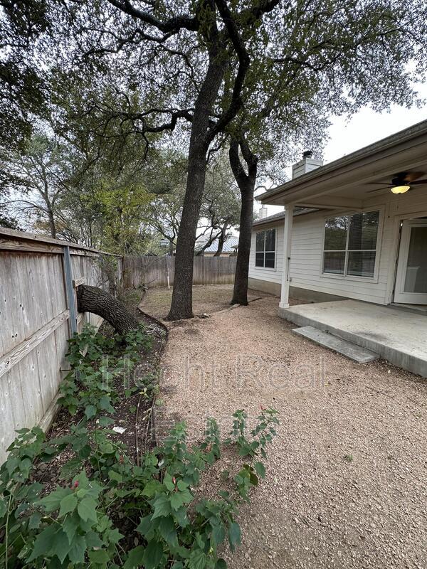 Building Photo - 2616 Gallant Fox Dr