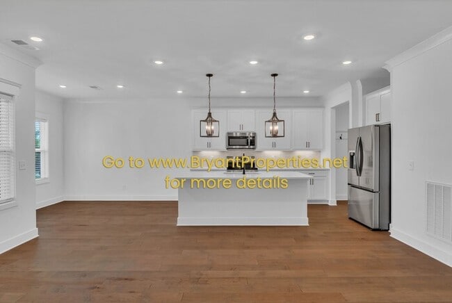Building Photo - Gallatin - New 5-bedroom, 4-Baths