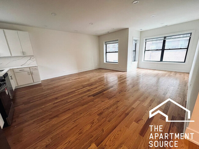 Building Photo - 652 W Gordon Terrace