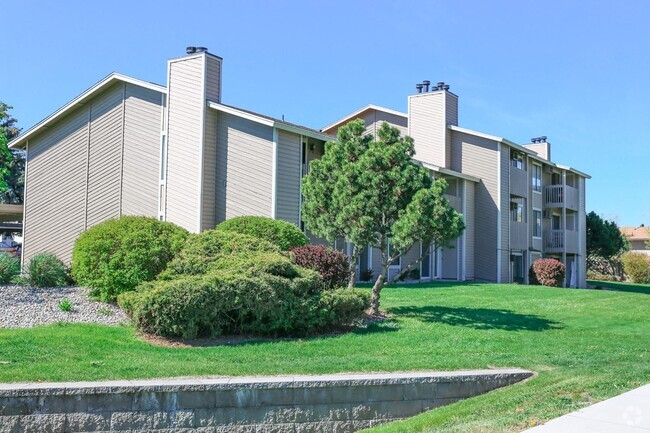 Building Photo - Peaks at Meadow Ridge