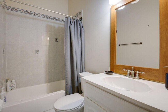 Building Photo - 14094 43rd Rd N