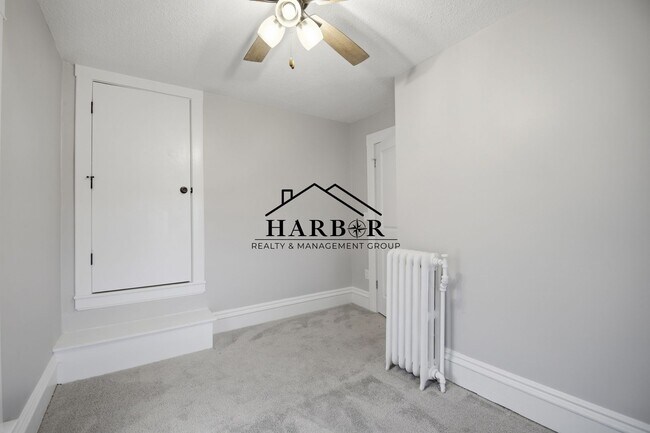 Building Photo - 1/2 Off first full month of rent!