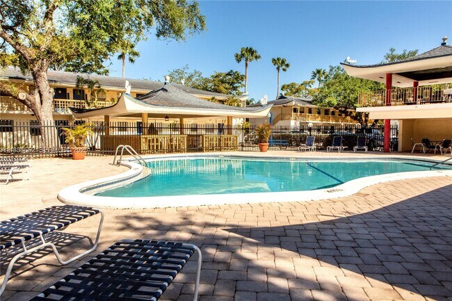 Building Photo - 8350 SW 65th Ave