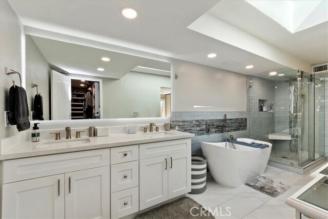 Building Photo - 38560 Tandika Trail N