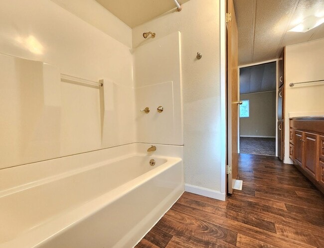 Building Photo - 3 Bedroom Home in Marysville