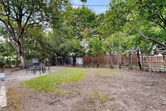 Building Photo - 10833 Palace Way