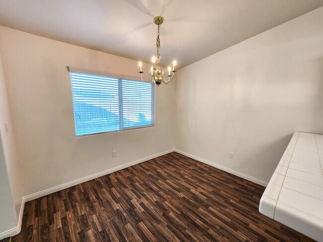 Building Photo - 11710 Walderi St