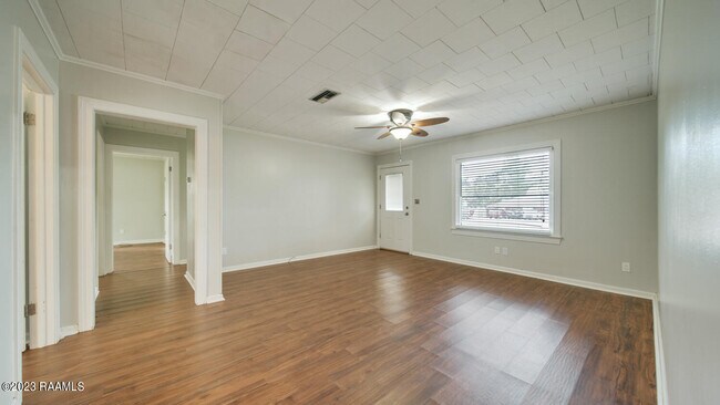 Building Photo - 216 E Milton Ave