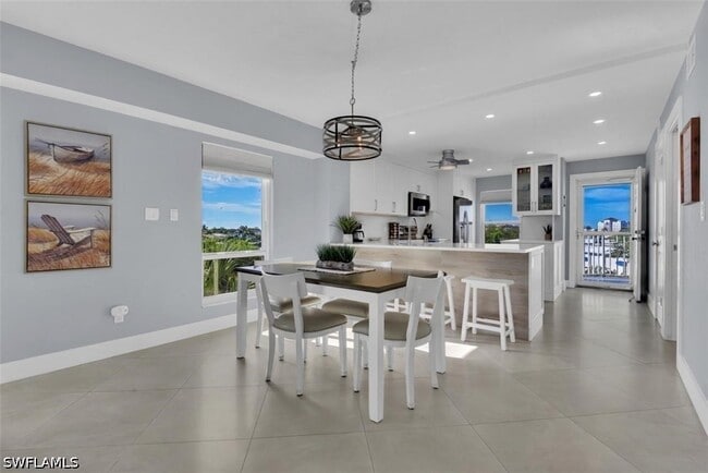 Building Photo - 991 N Barfield Dr