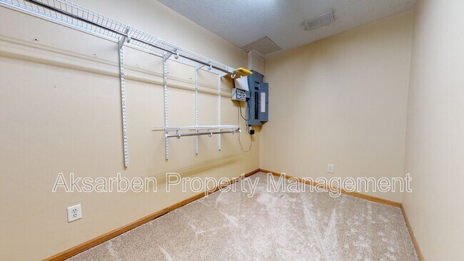 Building Photo - 2776 33rd Ave