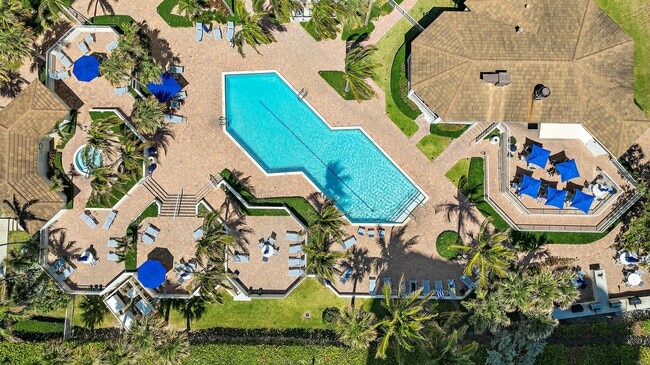 Building Photo - 3000 N Ocean Dr