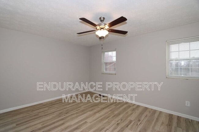 Building Photo - 3427 Sunbury Ln