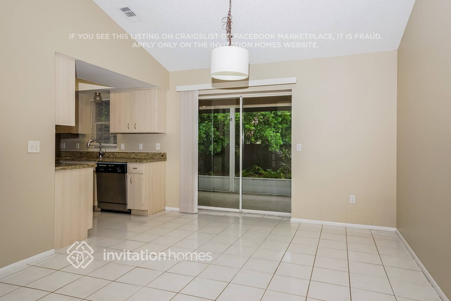 Building Photo - 756 Leeward Rd