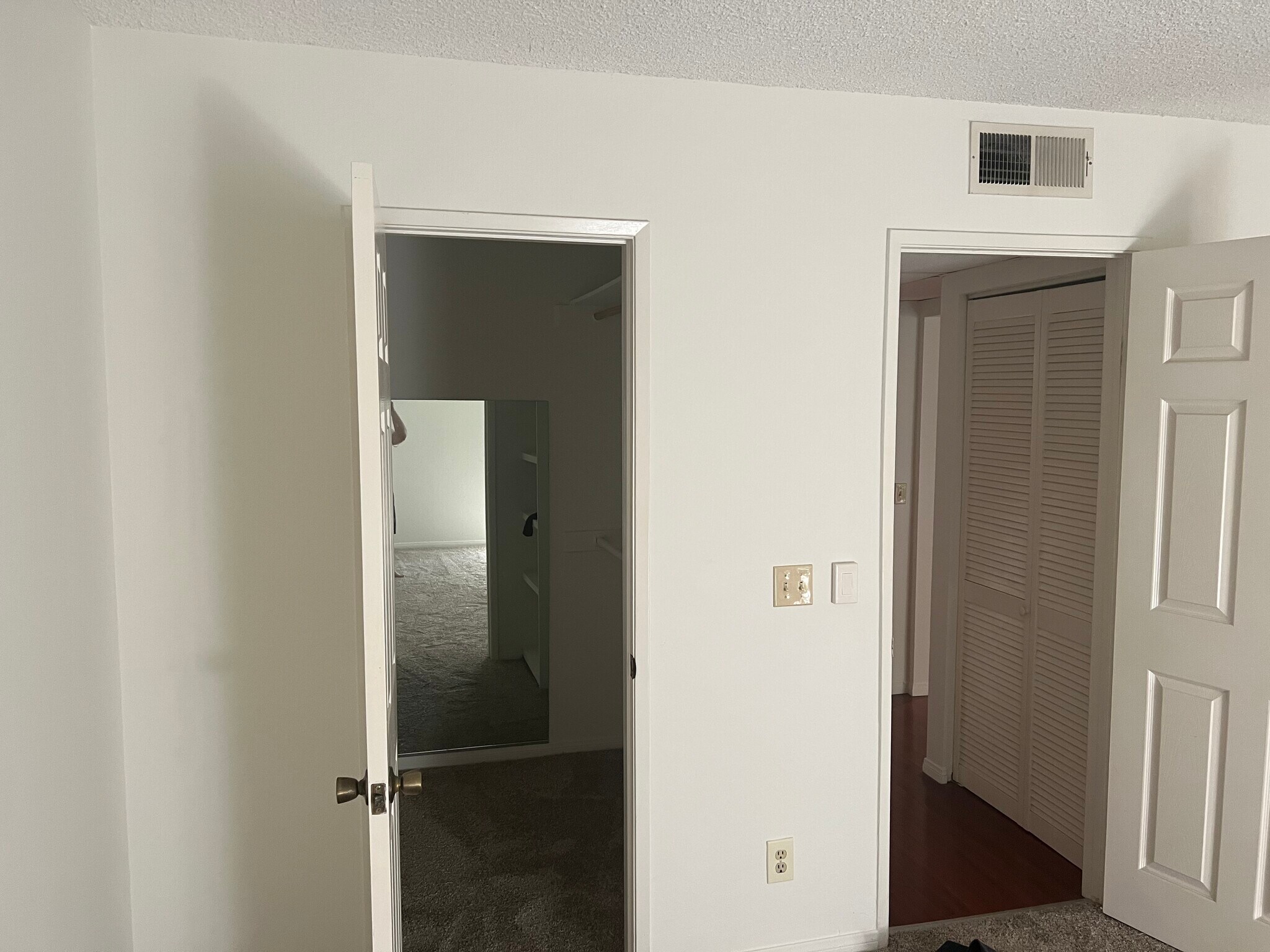 Building Photo - 5120 Raintree Cir