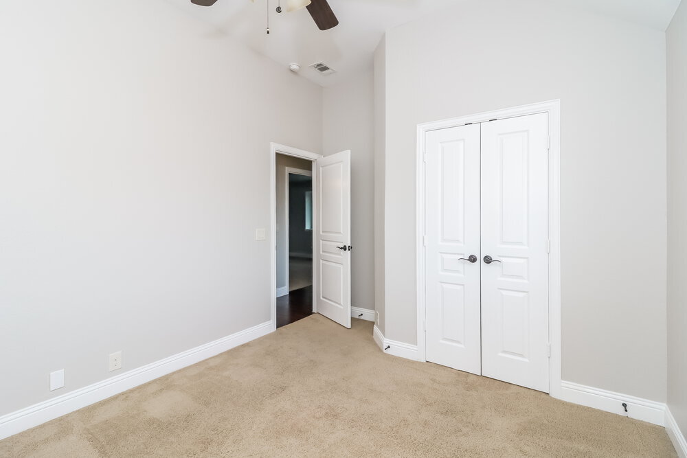 Building Photo - 429 Calvert Dr