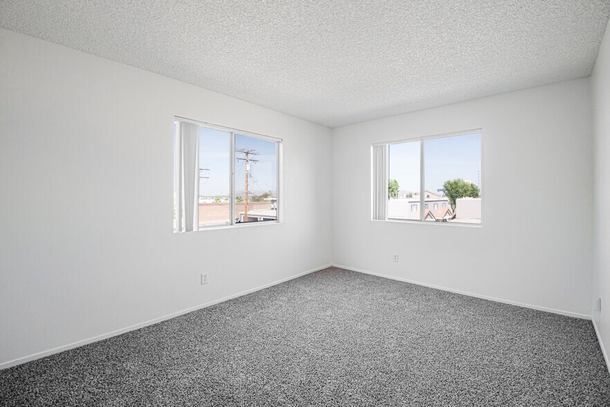 Building Photo - 1215 D St