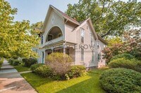 Building Photo - 1522 Broadway Ave NW