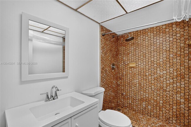 Building Photo - 7420 SW 59th Ave