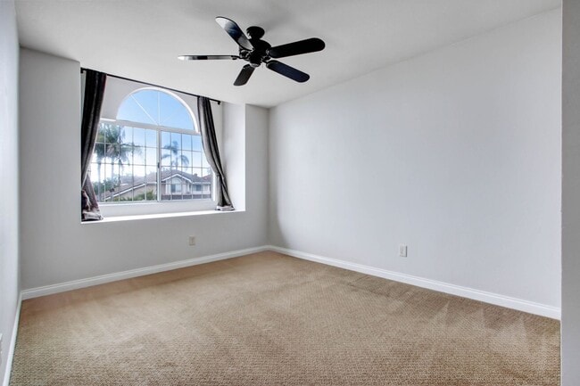 Building Photo - 3 Bed 2 1/2 Bath | 2 Story Home Lactated in Chapparrosa Park, Palisades, Laguna Niguel