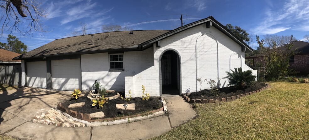 Building Photo - 15427 Blackhawk Blvd