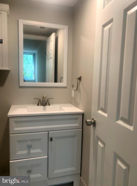 Building Photo - 5353 Columbia Pike