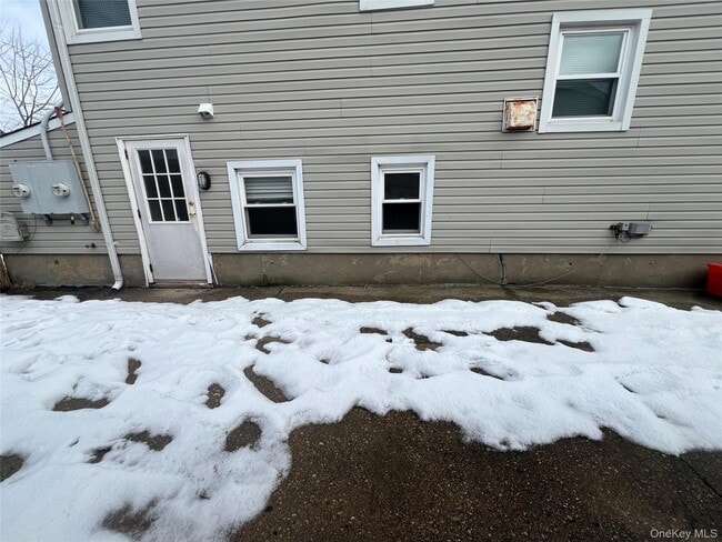 Building Photo - 62 Warwick Rd