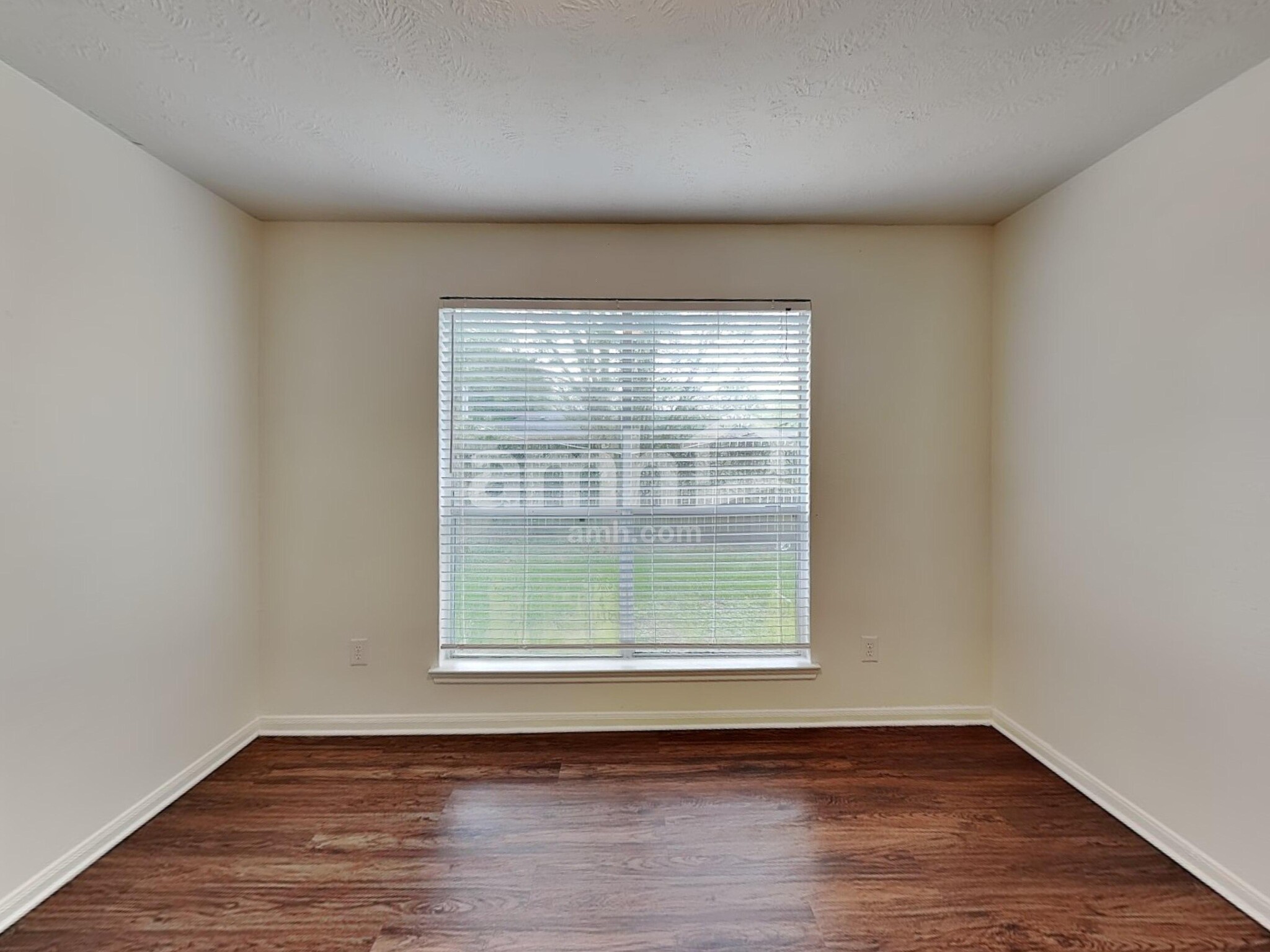 Building Photo - 9220 Mahan Dr