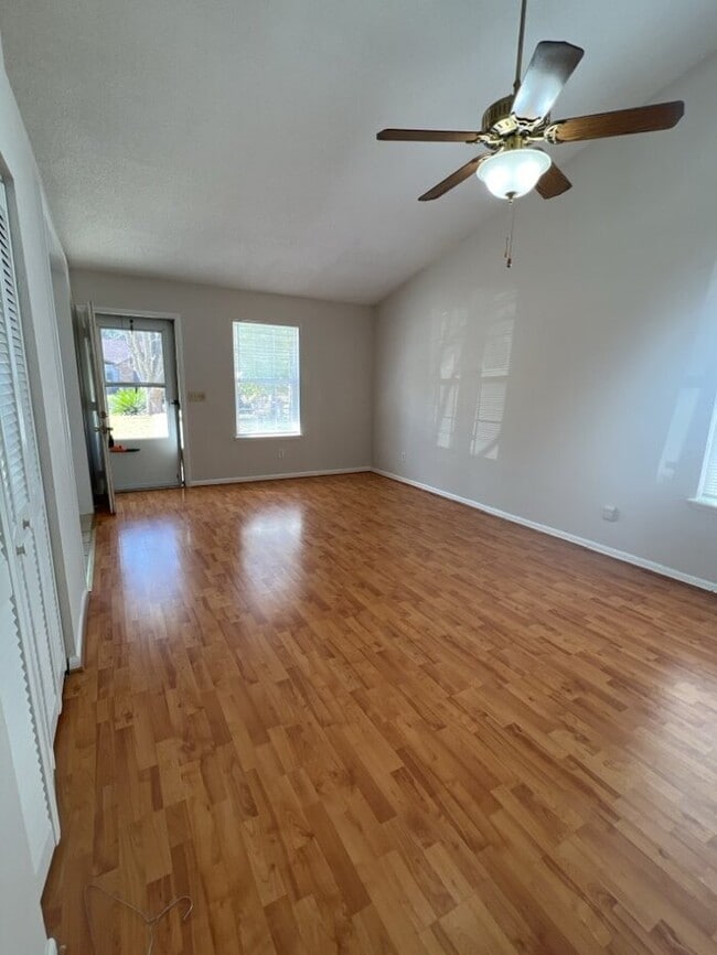 Building Photo - 115 Lancashire Rd