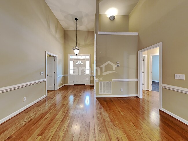 Building Photo - 1100 Secotan Pl