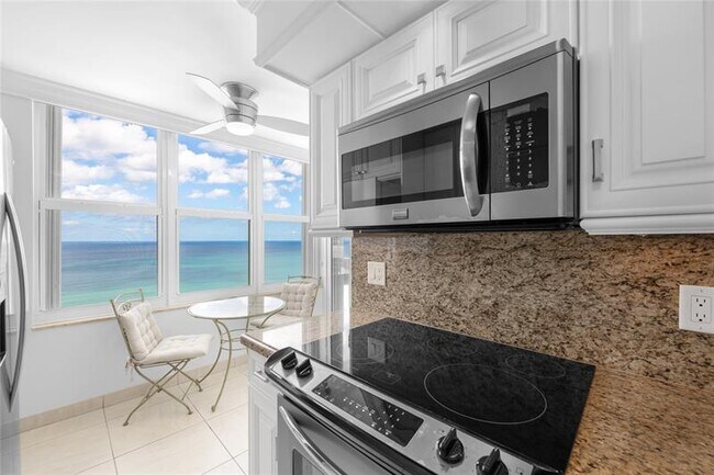Building Photo - 4280 Galt Ocean Dr