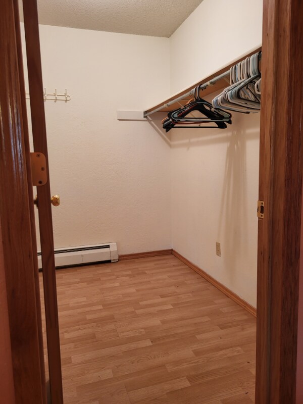 Building Photo - 2204 Valleyhigh Dr NW