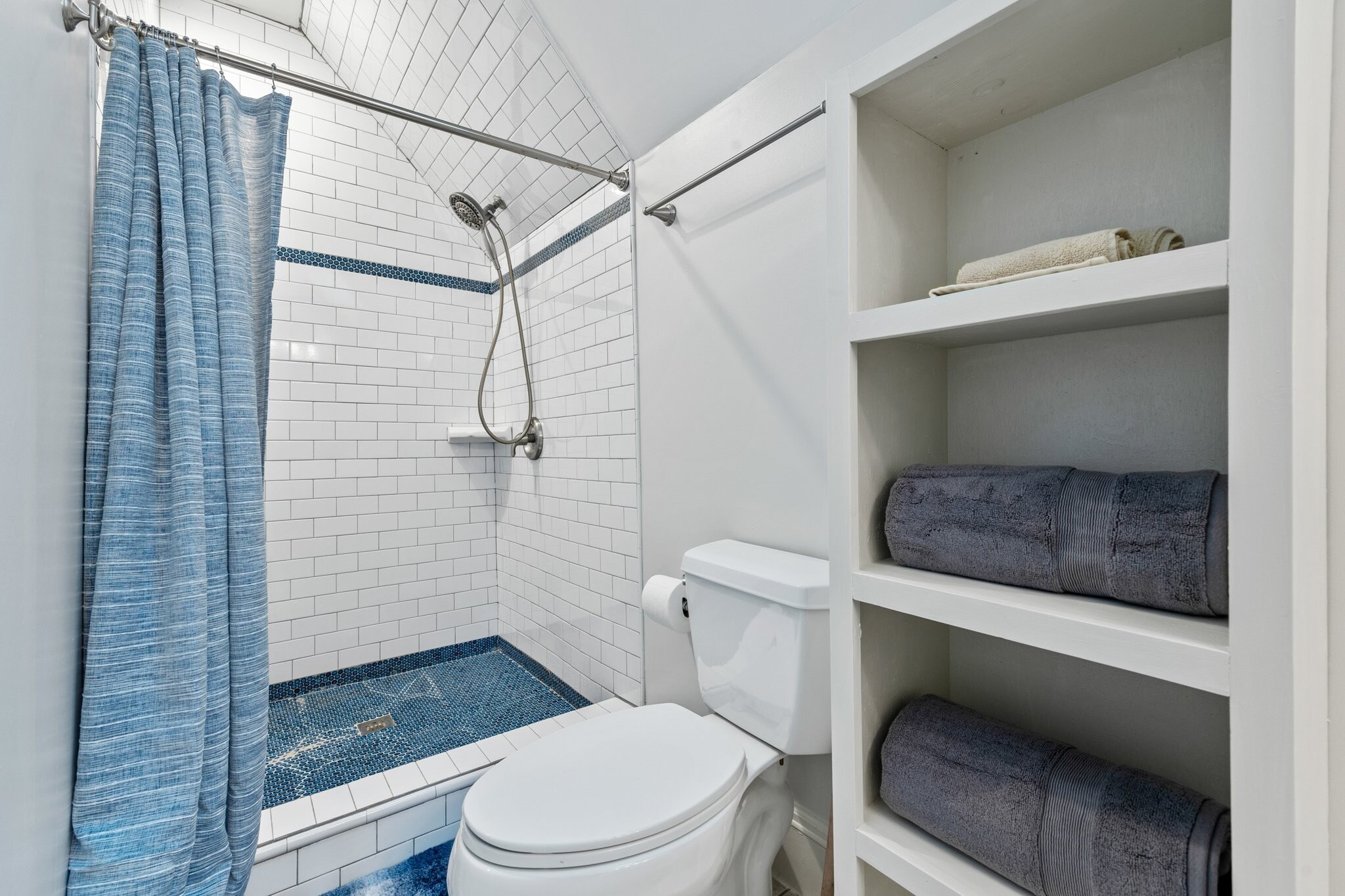 Building Photo - 1146 Wade St NE