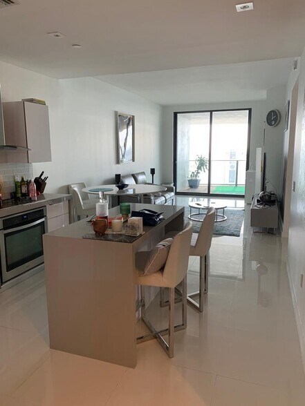 Kitchen - 1600 NE 1st Ave