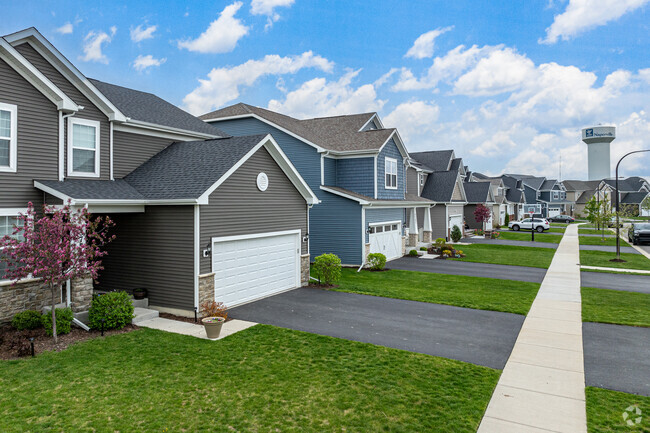 Row of Homes - Wagner Farms