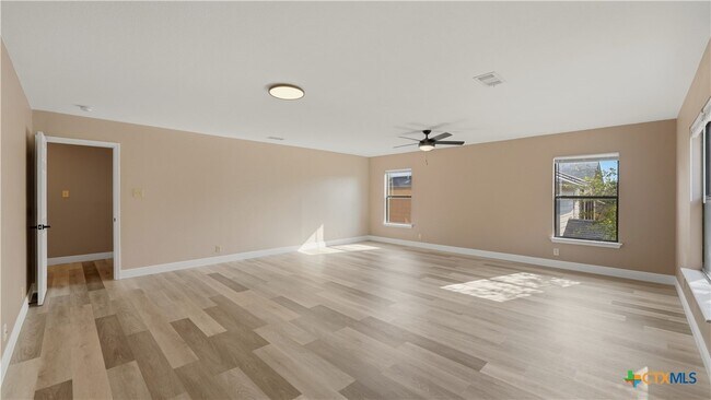 Building Photo - 7338 Raintree Forest