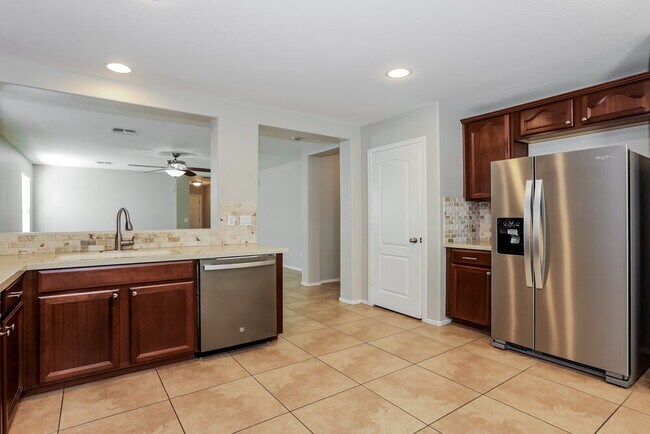 Building Photo - 38021 N Carolina Ave