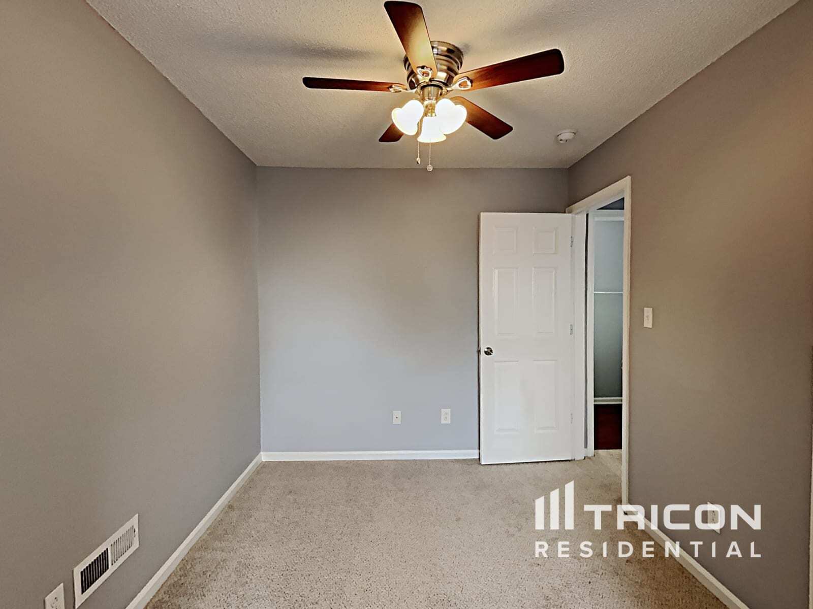 Building Photo - 5814 Coral Ridge Ln