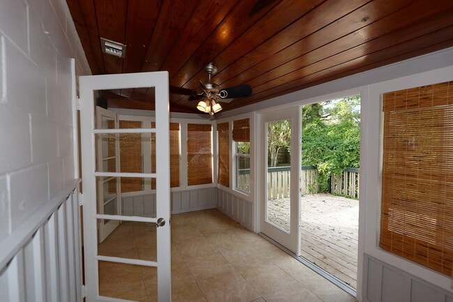 Building Photo - 2109 Forest Cir