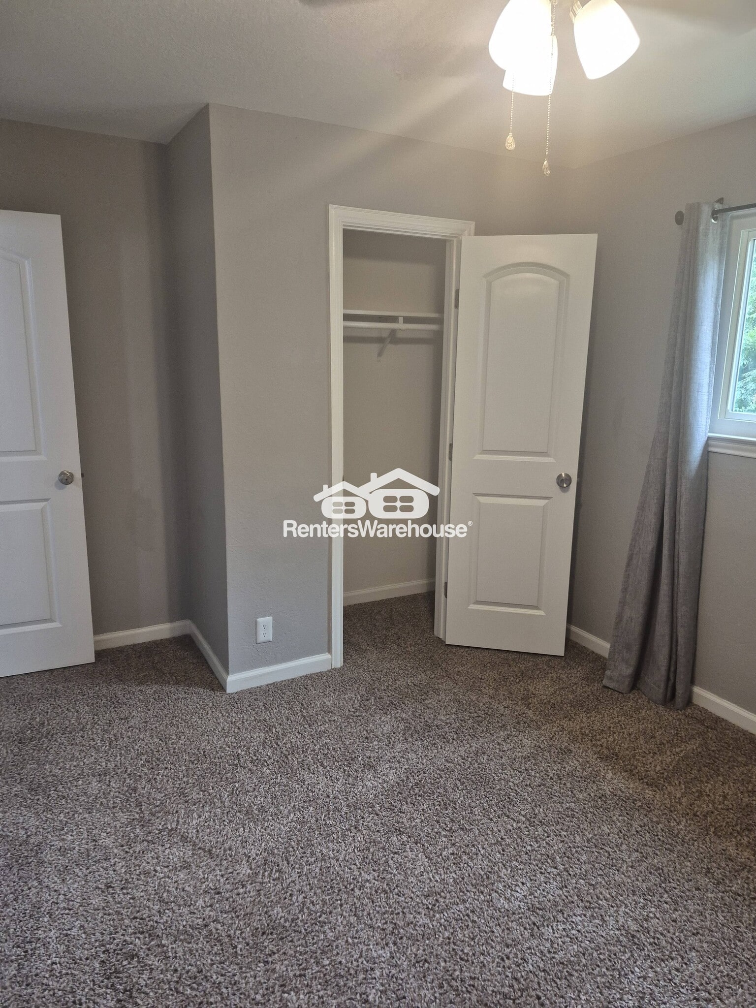 Building Photo - 9323 Bowen Dr