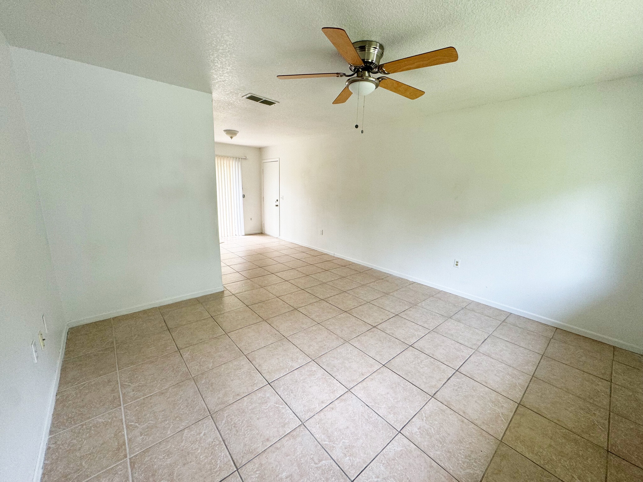 Building Photo - 1029 Ulysses Ave SE