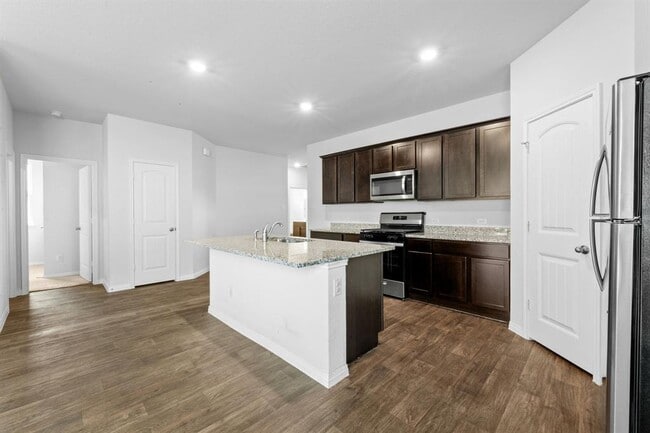 Building Photo - 202 Eagle Mountain Trl1